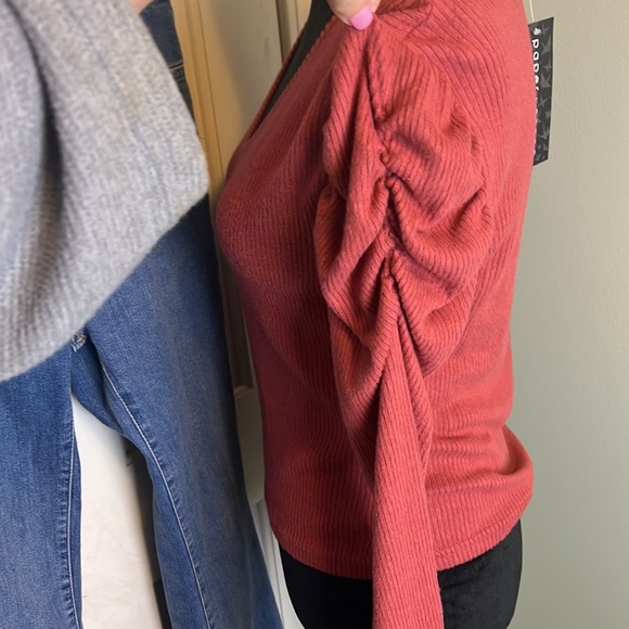 NWT paper crane puff sleeve knit top - Picture 4 of 10